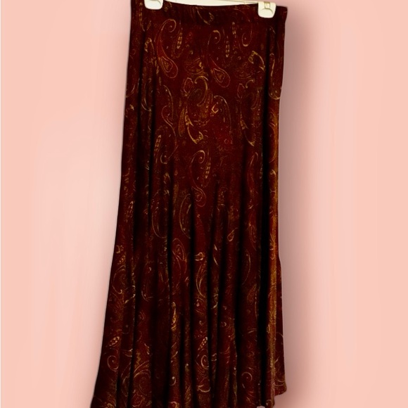 Brown paisley Wilderland (made in Montana) flared rayon skirt - Picture 3 of 10
